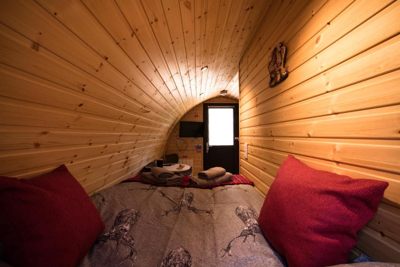 Highland & Transylvania Glamping Pods Roybridge Exterior foto